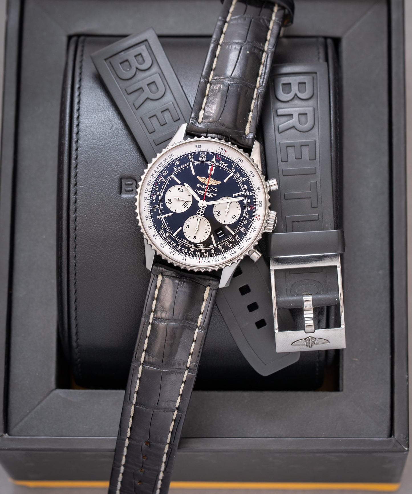 Breitling Navitimer 01 AB0120