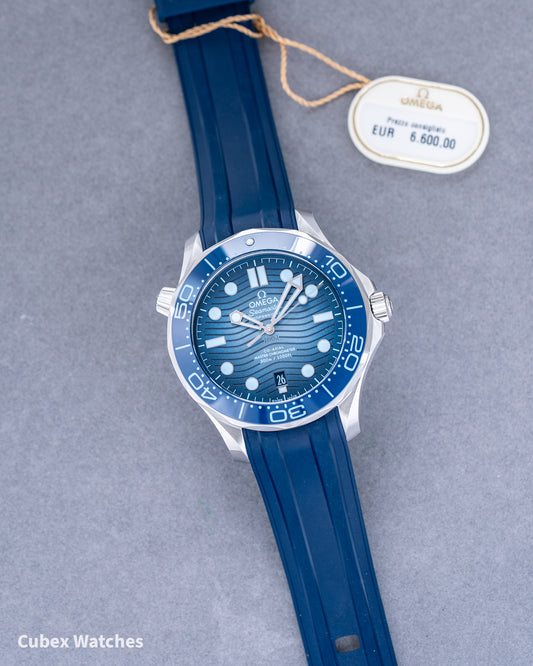 Omega Seamaster Diver 300M Summer Blue 210.32.42.20.03.002