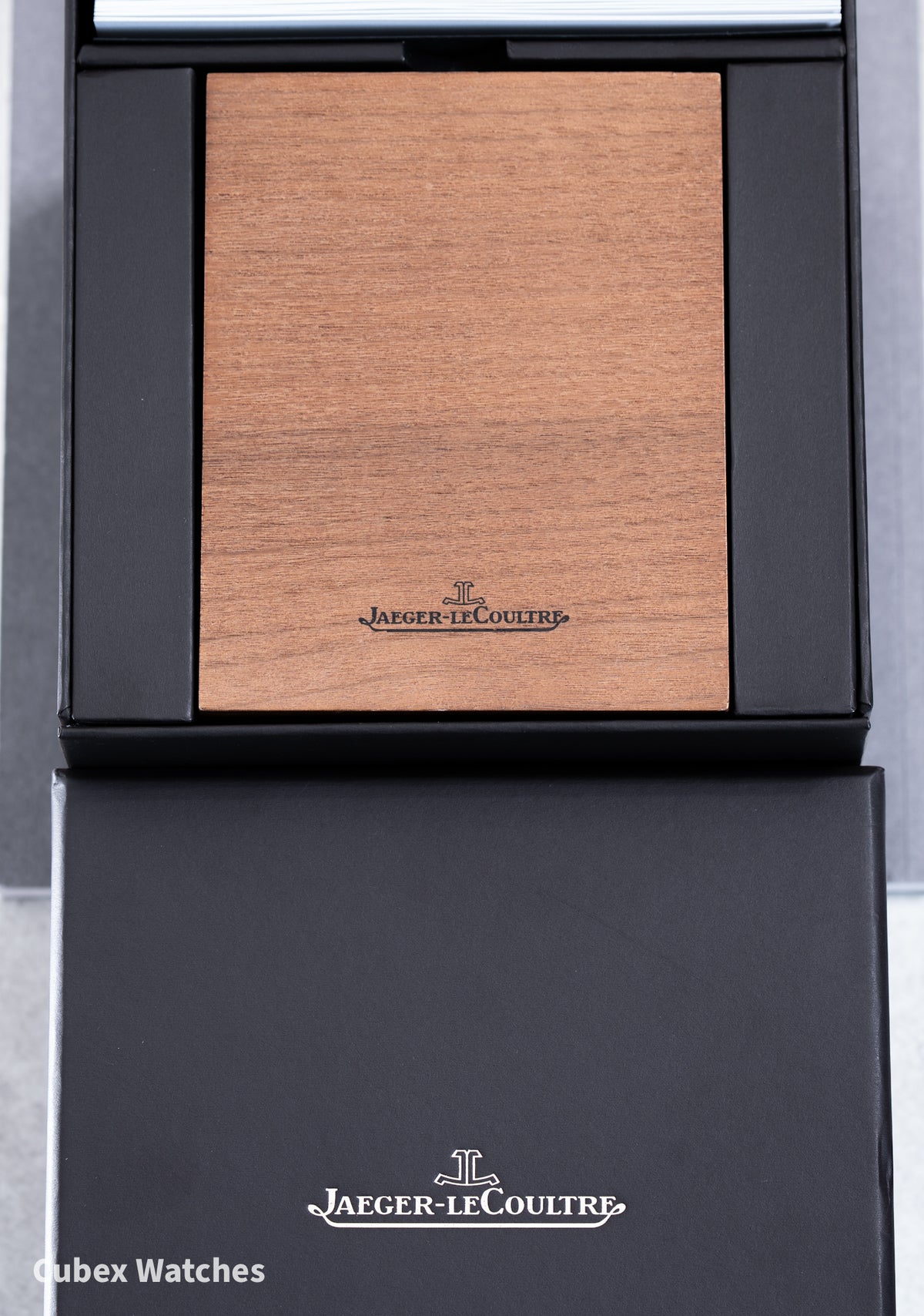 Jaeger-LeCoultre Reverso Classic Monoface Small Seconds Q3868520