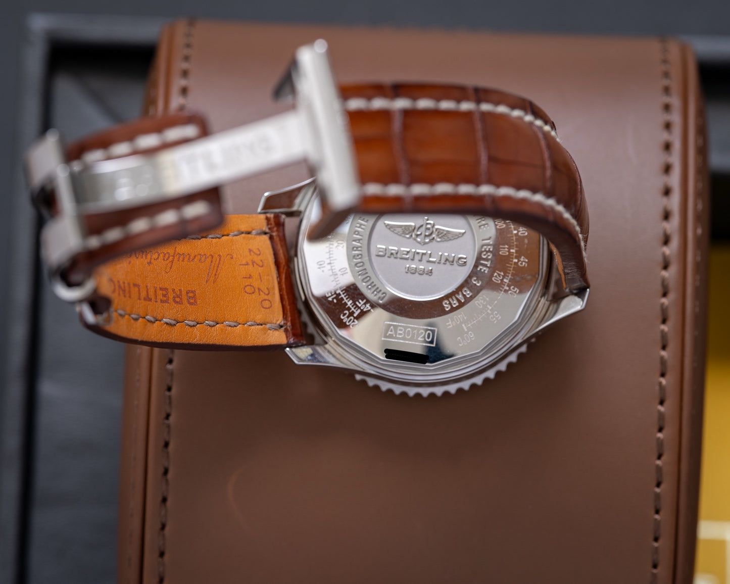 Breitling Navitimer 01 AB0120