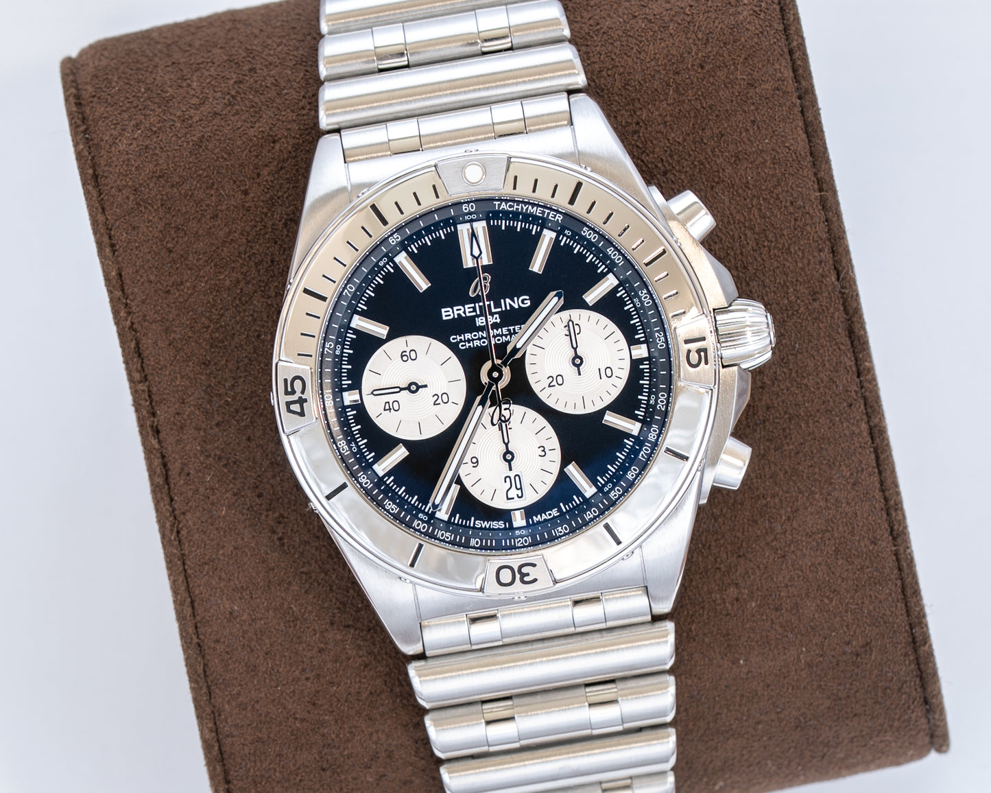 Breitling Chronomat B01 42 Japan edition