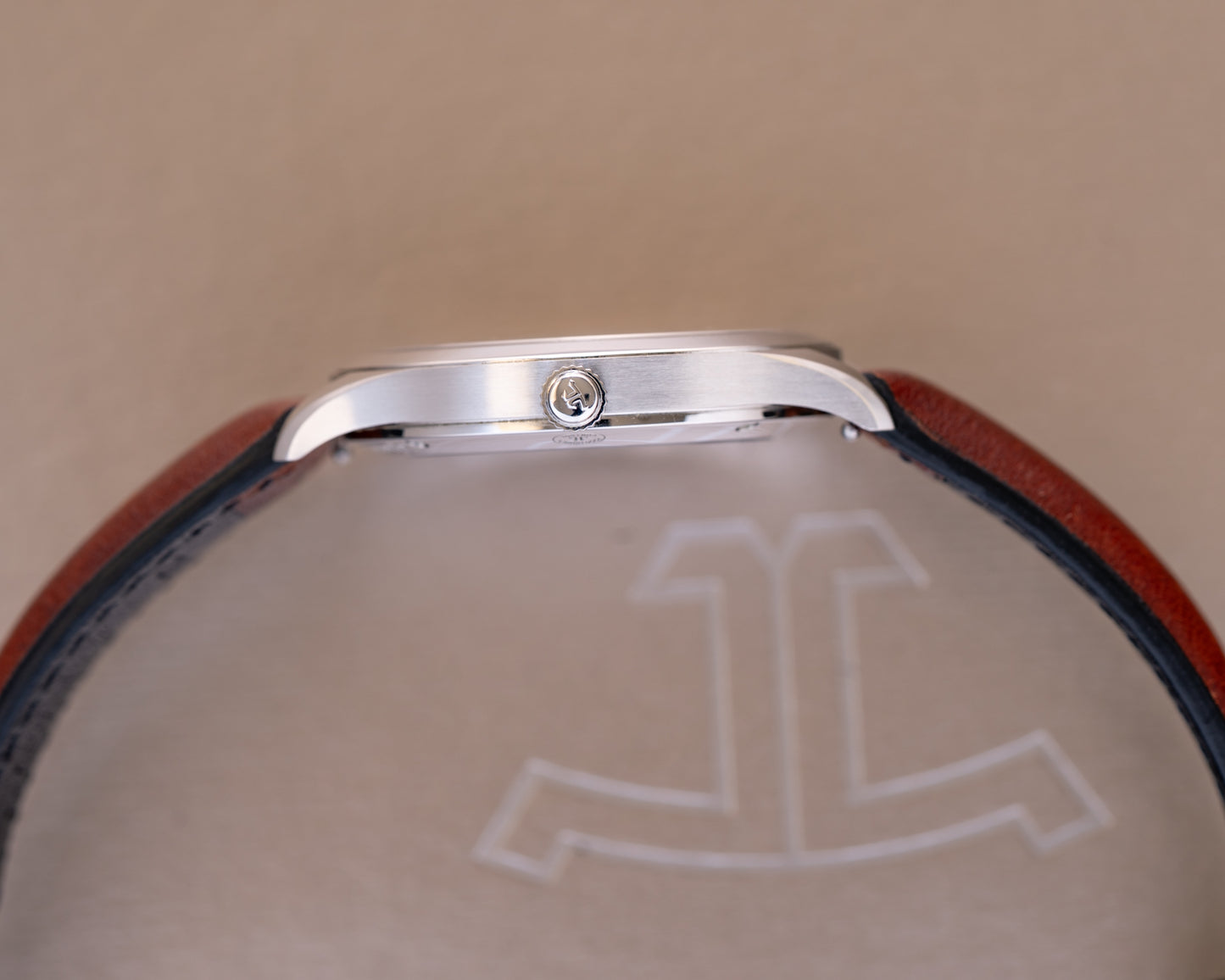 Jaeger LeCoultre Master Control Date Q1548530