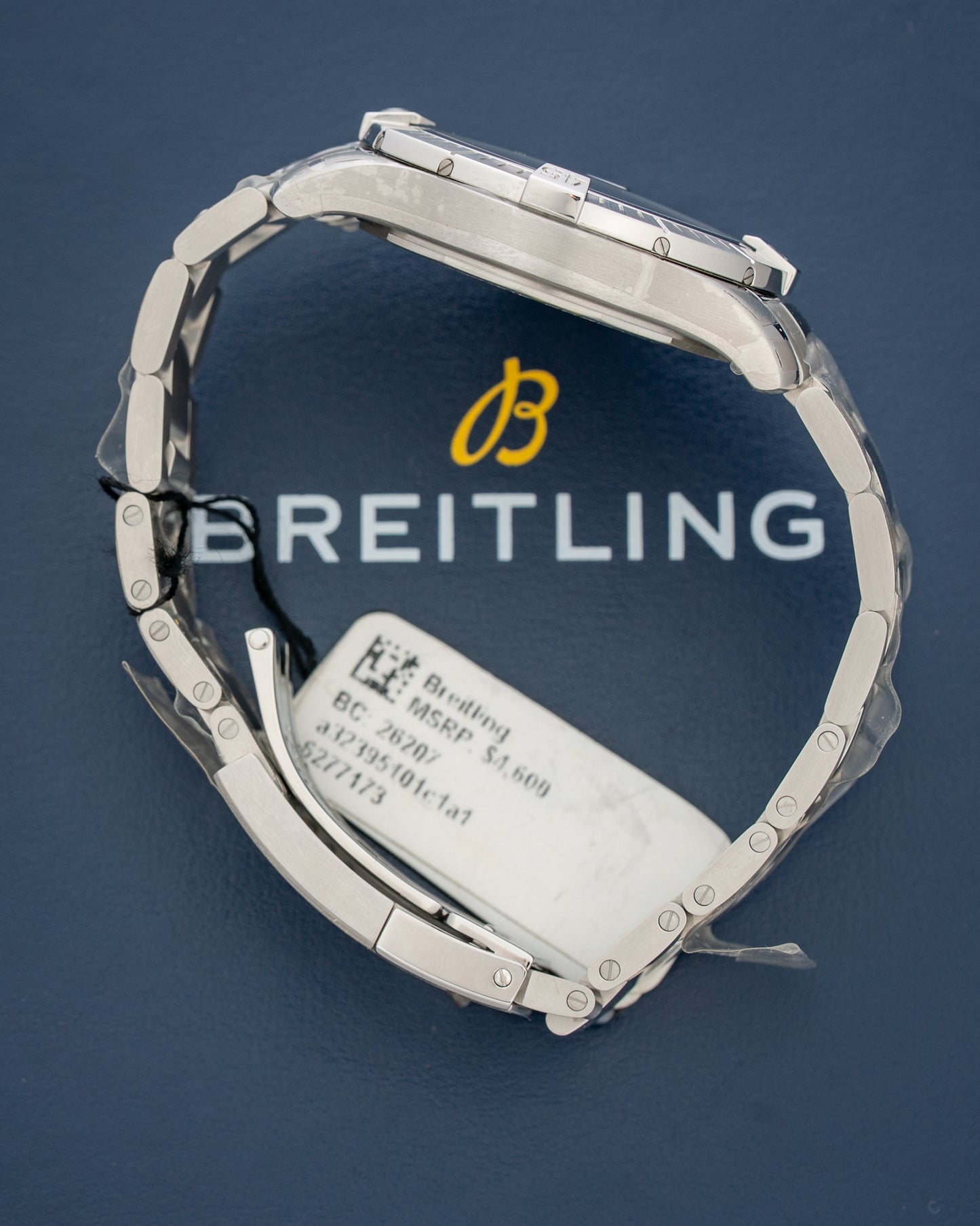 Breitling Avenger GMT 45 A32395 *Unworn*