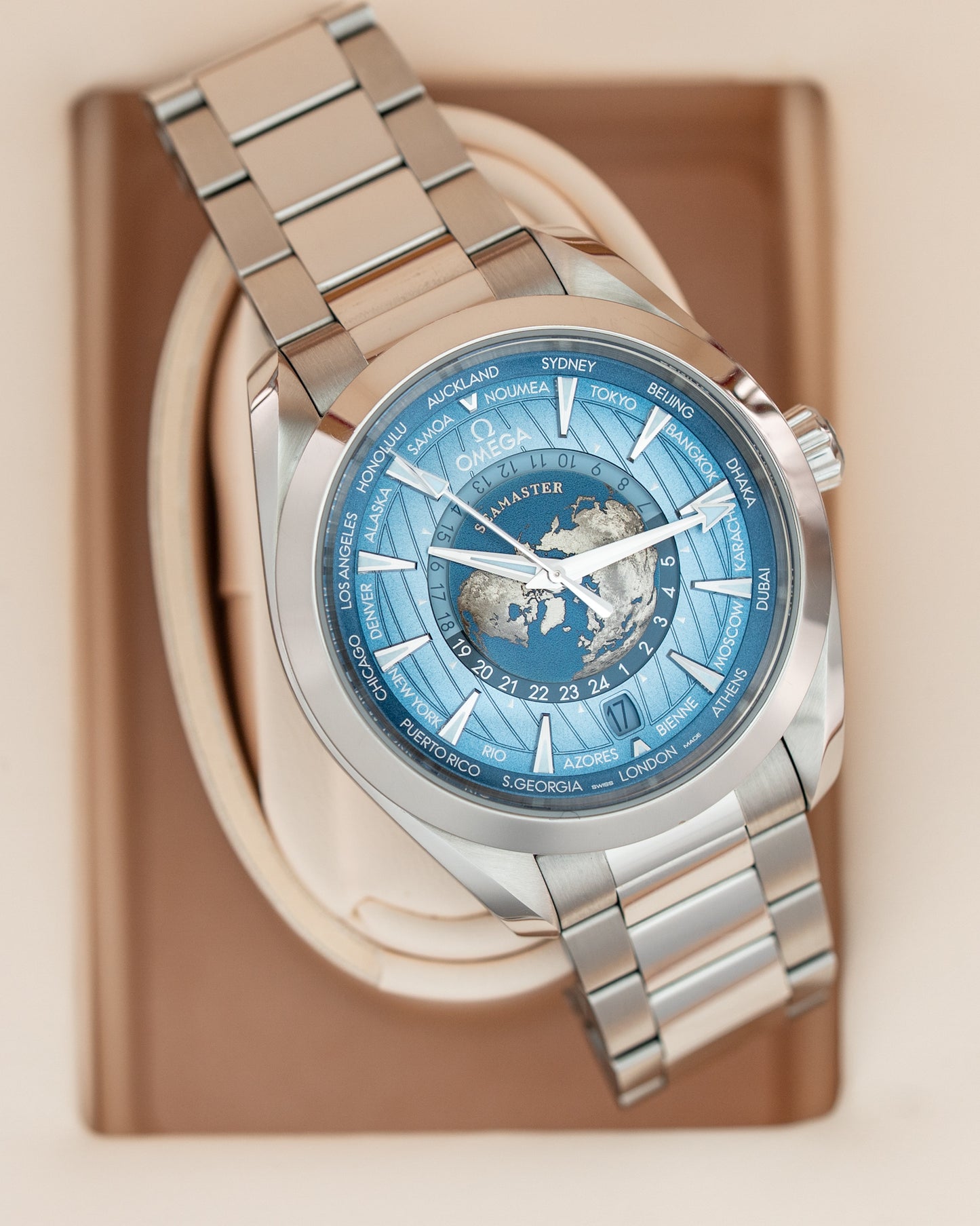 Omega Seamaster Aqua Terra Worldtimer Summer Blue