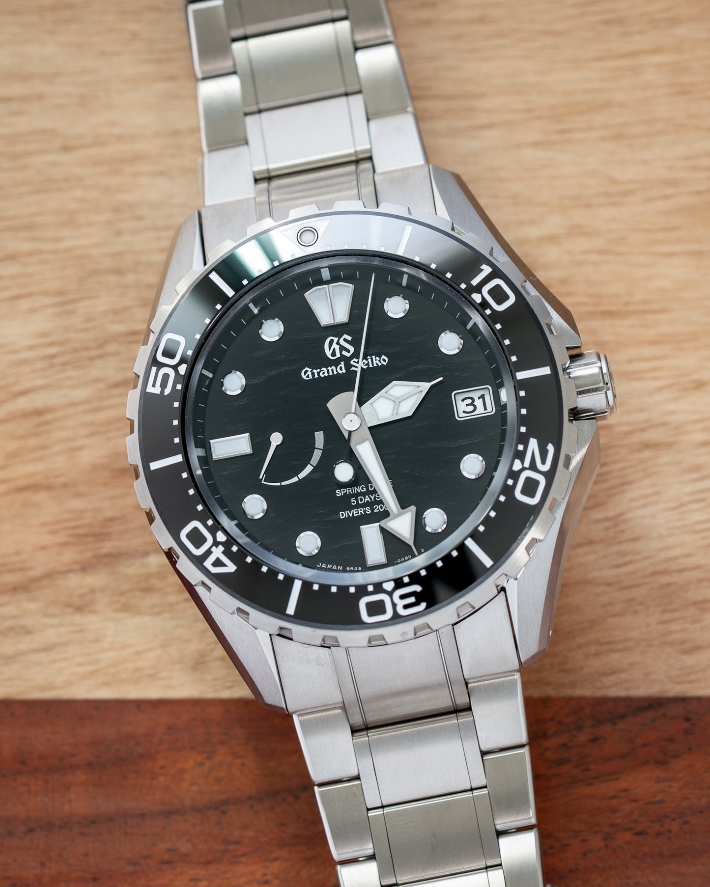 Grand Seiko Evolution 9 SLGA015 "Black Stream"