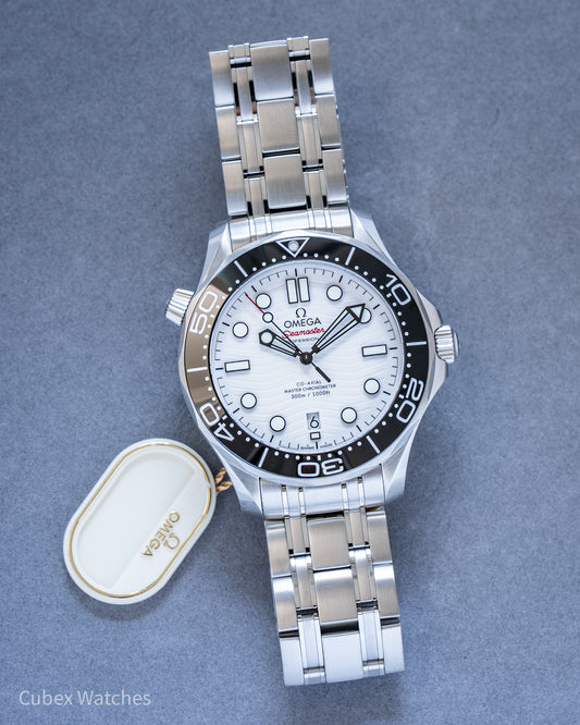 BNIB Omega Seamaster Diver 300M 210.30.42.20.04.001