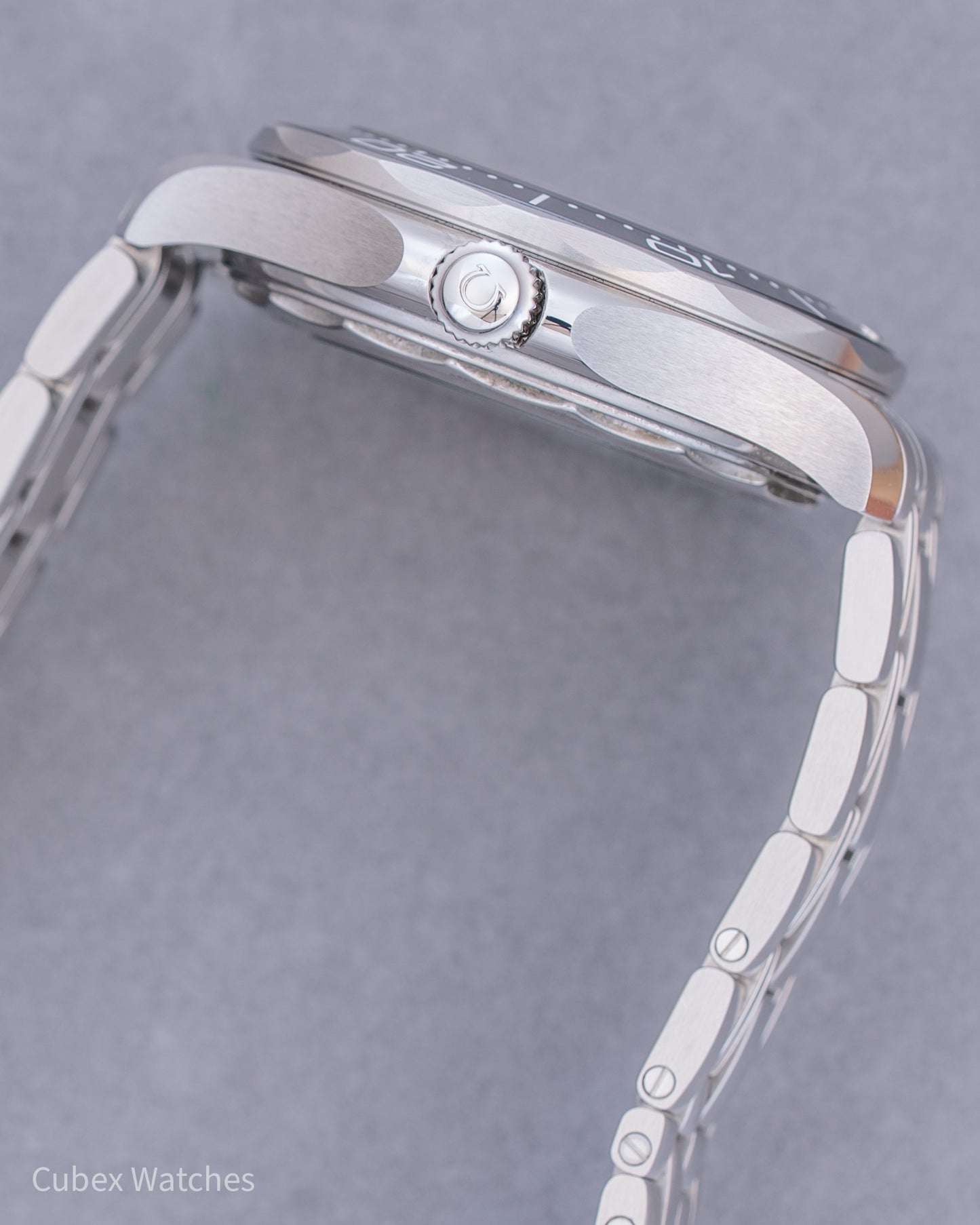 Omega Seamaster Diver 300M 210.32.42.20.01.001
