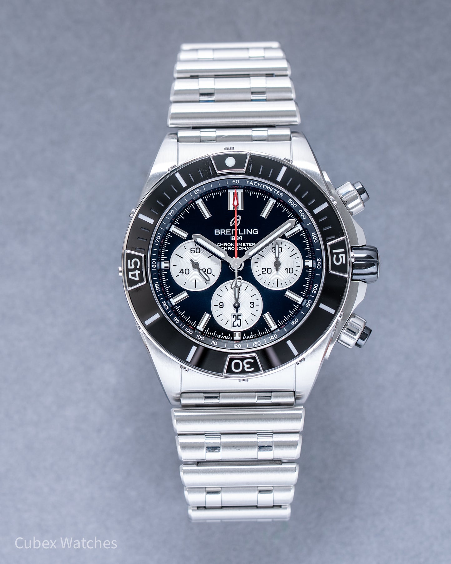 Breitling Super Chronomat B01 AB0136