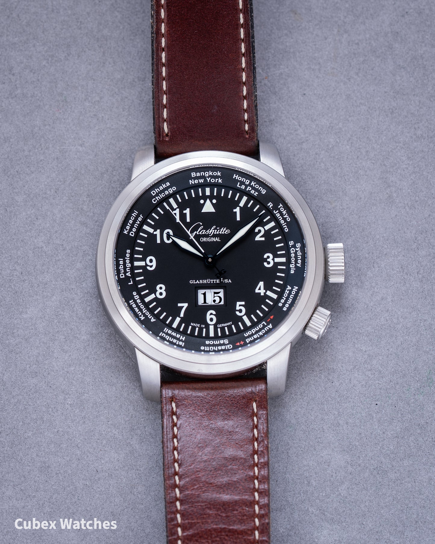 Glashutte Original Senator Navigator Worldview 39-47-07-07-04