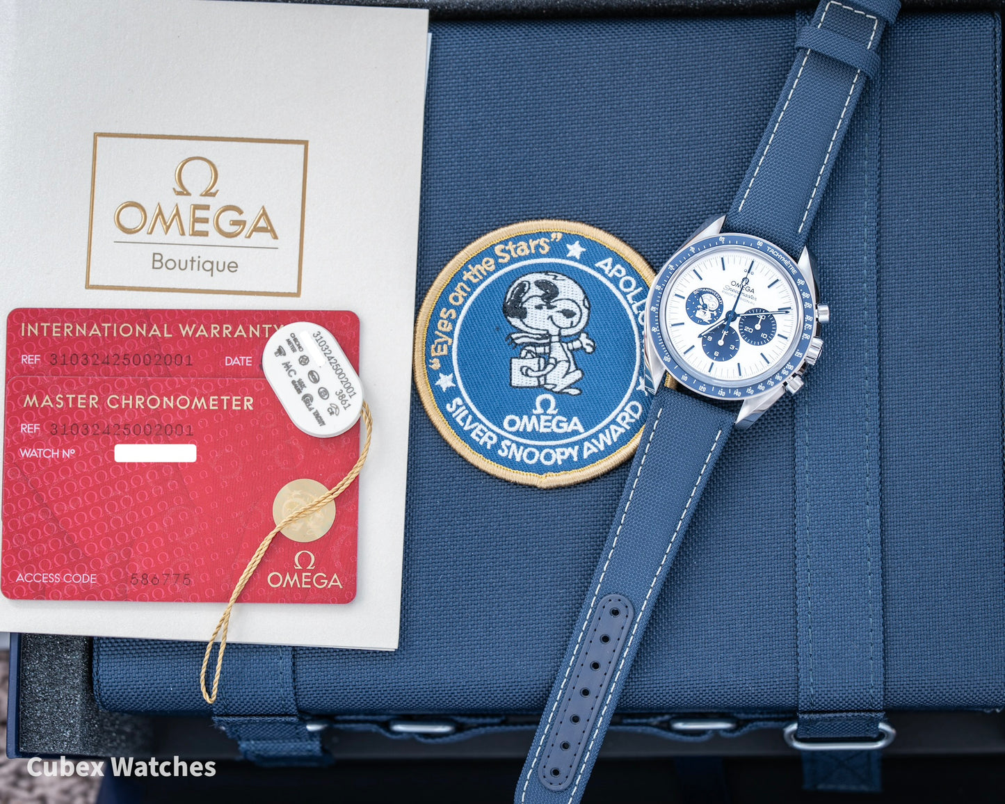 Omega Speedmaster Silver Snoopy 310.32.42.50.02.001 *Brand New*