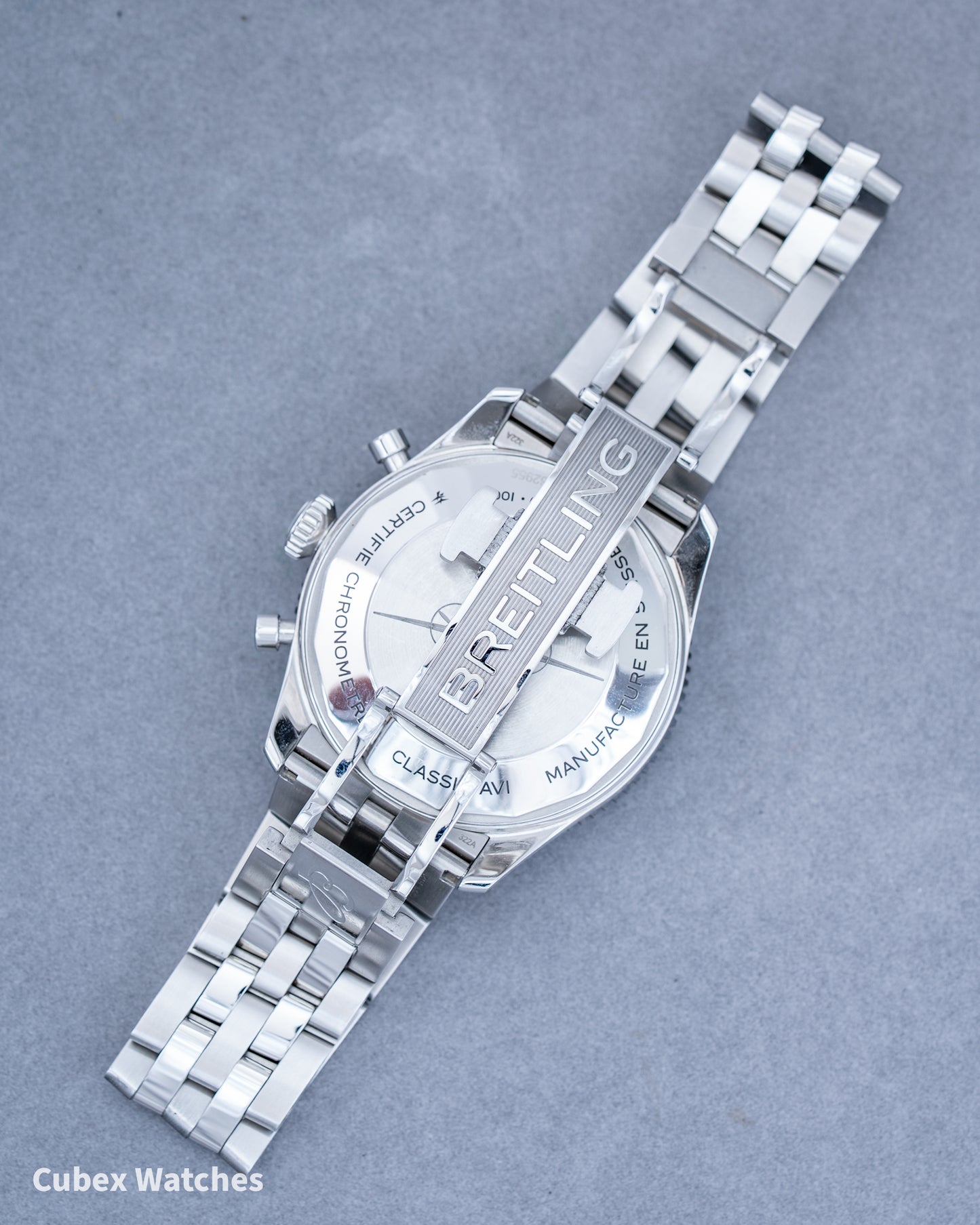 Breitling Classic Avi Chronograph 42 Mosquito - Y233801A1B1X1