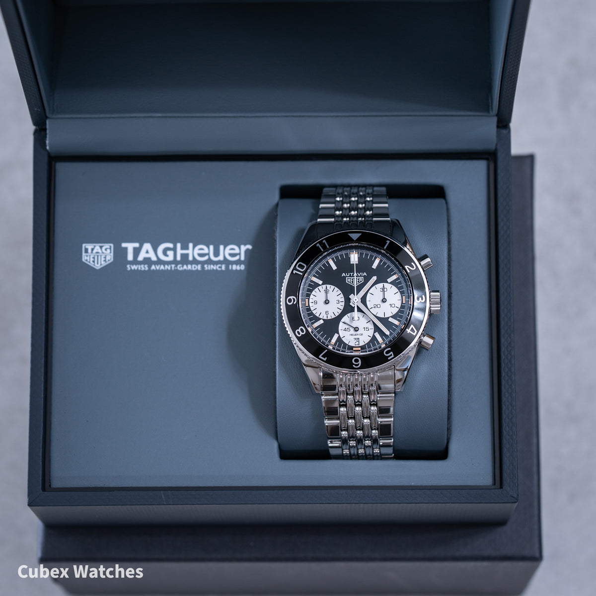 TAG Heuer Autavia Calibre Heuer 02 CBE2110