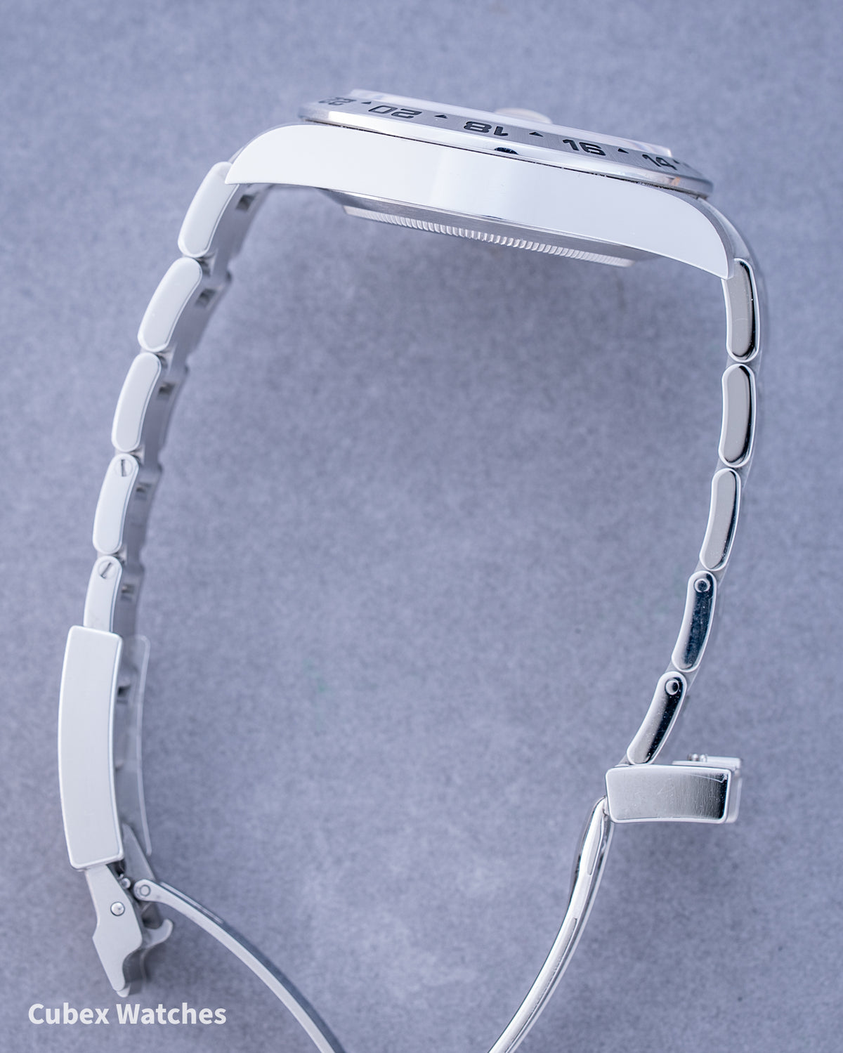 Rolex Explorer II Polar 216570